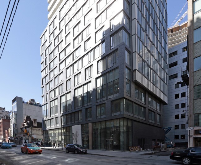 334 Adelaide St W in Toronto, ON - Building Photo - Building Photo