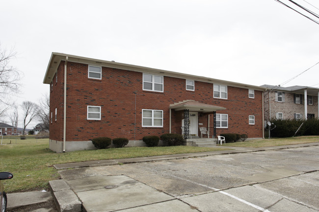 10401 Torrington Rd in Louisville, KY - Building Photo - Building Photo