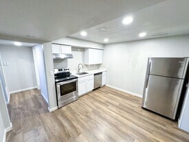 917 Buena Vista Dr in Sun Prairie, WI - Building Photo