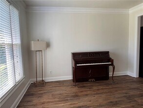 4913 Green Pointe Way NE in Marietta, GA - Building Photo - Building Photo