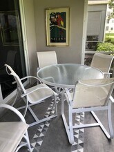 3980 Oaks Clubhouse Dr in Pompano Beach, FL - Building Photo - Building Photo