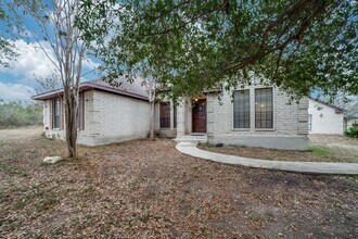 14911 Tamaron Pass in San Antonio, TX - Building Photo - Building Photo