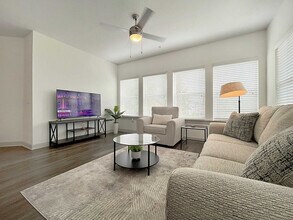 2615 N Grady Ave, Unit SI ID1504549P in Tampa, FL - Building Photo - Building Photo