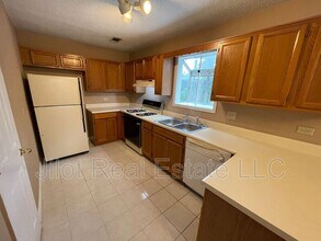 1048 Hillsborough Chase NW in Kennesaw, GA - Building Photo - Building Photo