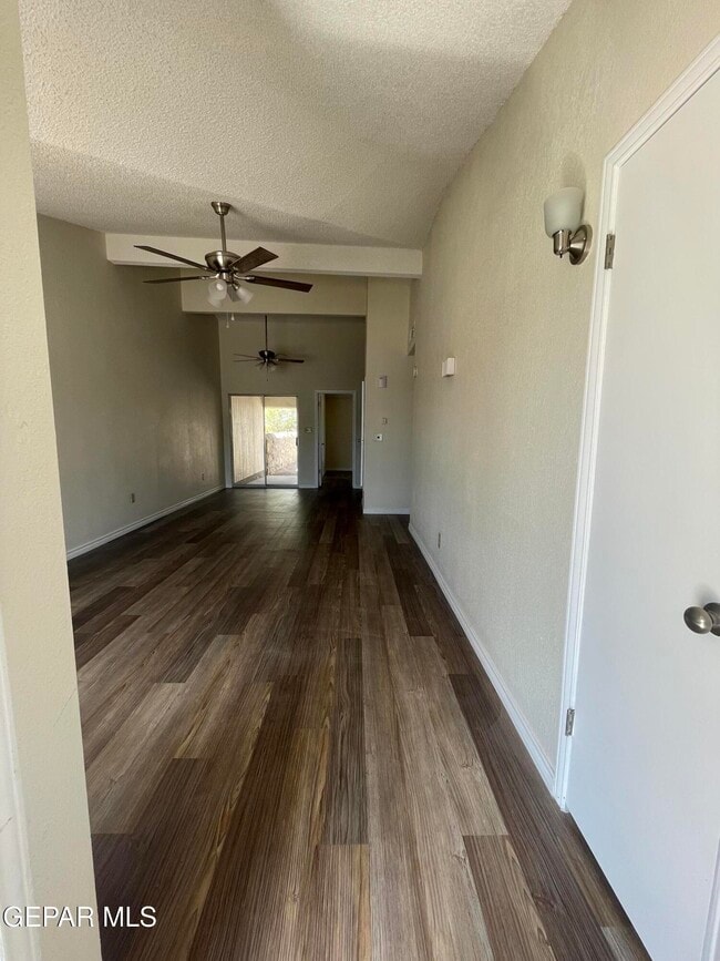 851 Montera Rd in El Paso, TX - Building Photo - Building Photo