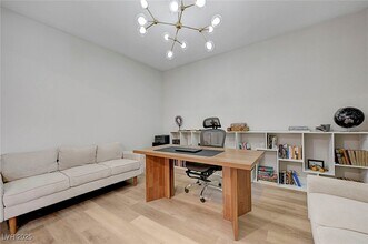 5477 Vespertine Moon Ave in Las Vegas, NV - Building Photo - Building Photo