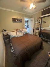 28 Sheridan Dr in Shirley, NY - Building Photo - Building Photo