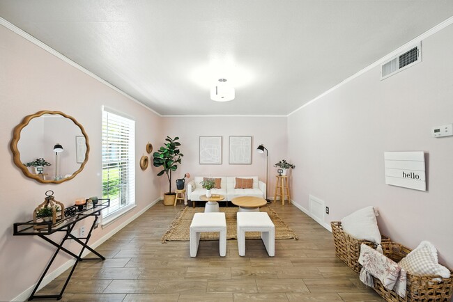 8931 Gaylord Dr in Houston, TX - Building Photo - Building Photo