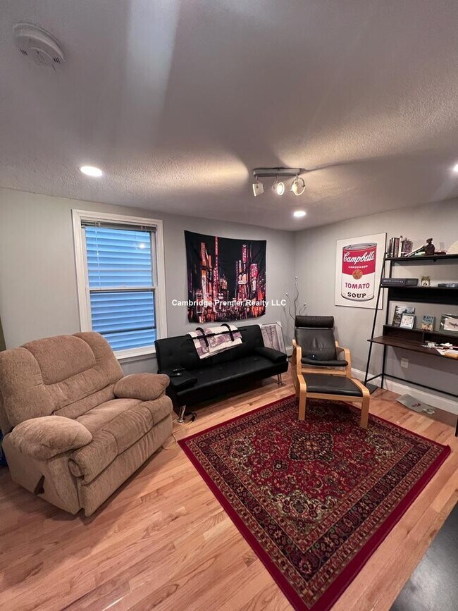 361 Western Ave, Unit 2 in Cambridge, MA - Building Photo - Building Photo