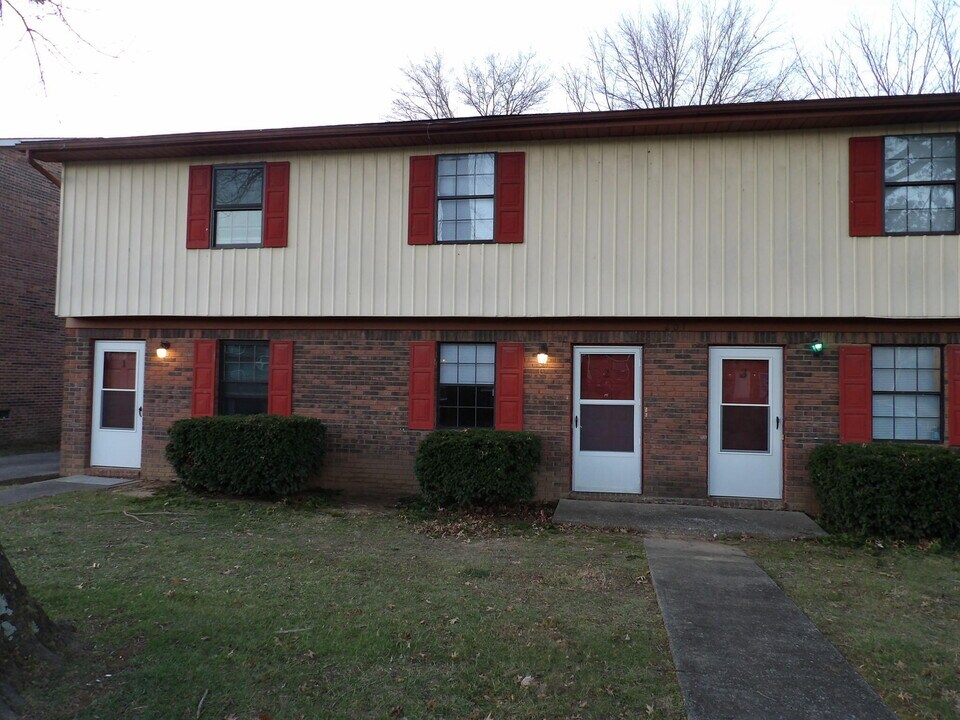 207 Landings Dr in Frankfort, KY - Building Photo