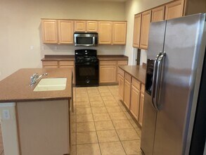 3635 Buckskin Loop NE in Rio Rancho, NM - Building Photo - Building Photo