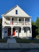 24 Alger St in New London, CT - Building Photo