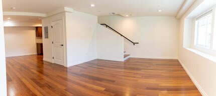 5906 Murietta Ave, Unit 1 in Van Nuys, CA - Foto de edificio - Building Photo