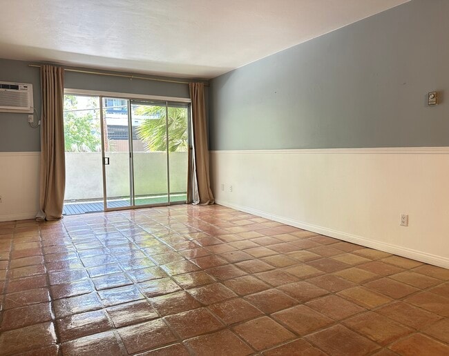 property at 960 Larrabee St