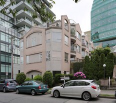 780 W 8th Ave in Vancouver, BC - Building Photo