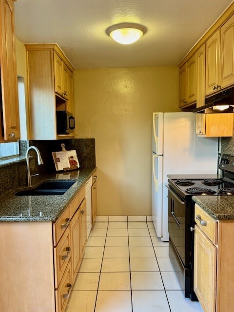 901 Veterans Dr in Martinez, CA - Building Photo - Building Photo