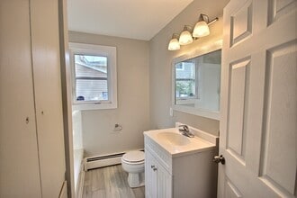 71 8 St in Moncton, NB - Building Photo - Building Photo