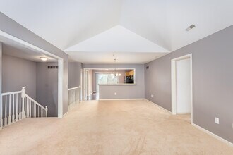 28235 Carlton Way Dr in Novi, MI - Building Photo - Building Photo