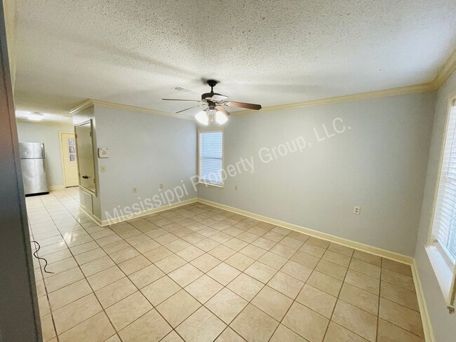 219 Edinburgh Way in Oxford, MS - Building Photo - Building Photo