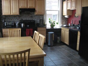 25 Chester St, Unit 5 in Boston, MA - Foto de edificio - Building Photo