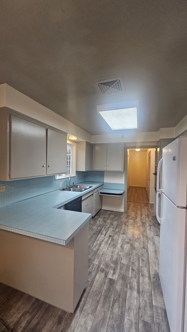 2375 North Ave in Chico, CA - Building Photo - Building Photo