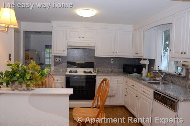 232 Main St, Unit 1