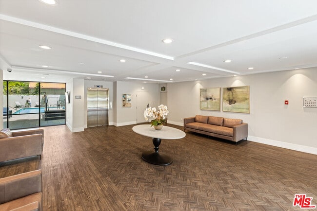 property at 12115 San Vicente Blvd