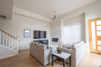 3020 Fenelon St in San Diego, CA - Building Photo - Building Photo