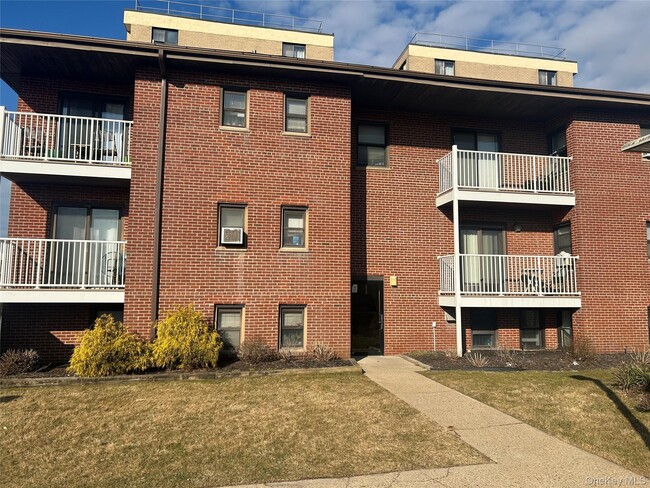 property at 475 W Broadway
