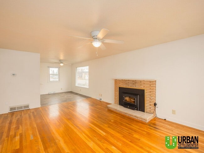 13104 E Desmet Ave in Spokane Valley, WA - Building Photo - Building Photo