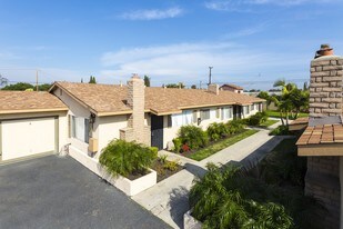 13856 Milton Ave in Westminster, CA - Building Photo