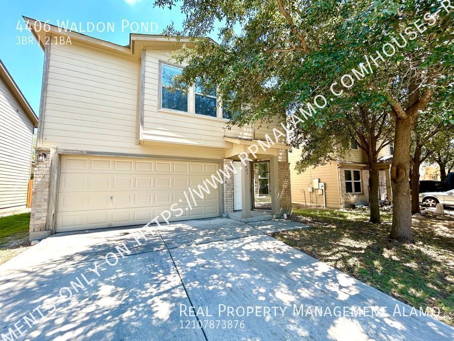 4406 Waldon Pond in San Antonio, TX - Building Photo