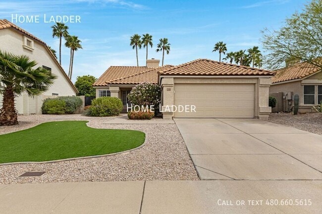 property at 4031 N Ranier