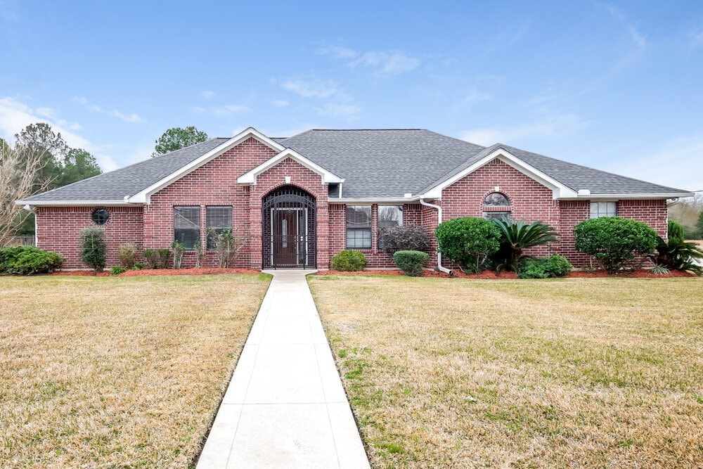 410 Wisdom St in Crosby, TX - Foto de edificio