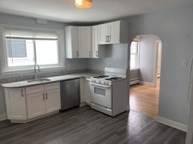 109 Beacon St, Unit 1 Apartamentos