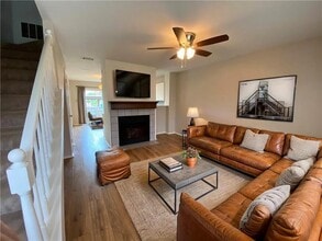 12325 Los Indios Trail in Austin, TX - Building Photo - Building Photo