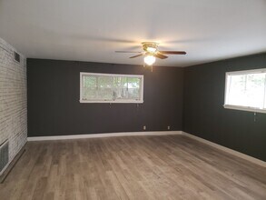 814 W Maple St in Fayetteville, AR - Building Photo - Building Photo