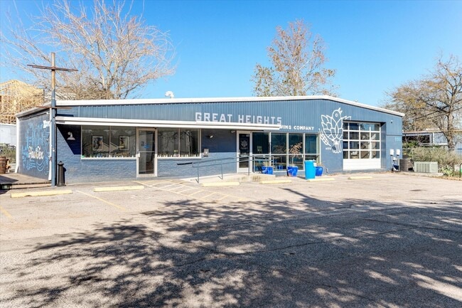 property at 1806 Gardenia Dr