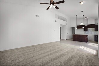 912 Clapham St in El Paso, TX - Building Photo - Building Photo