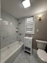 120 Clarke Ave in Jersey City, NJ - Building Photo - Building Photo
