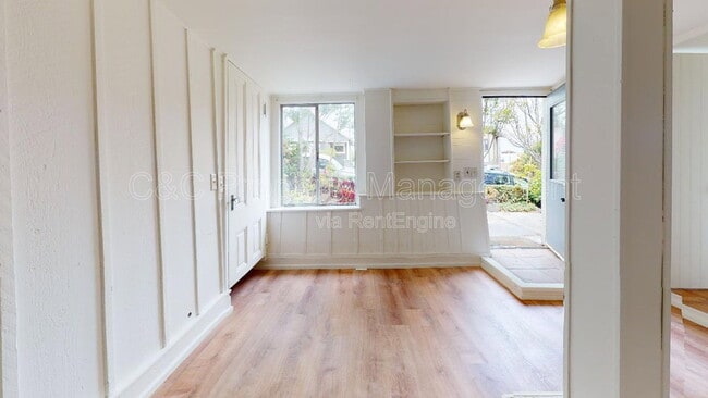 489 Laurel Ave in Pacific Grove, CA - Building Photo - Building Photo