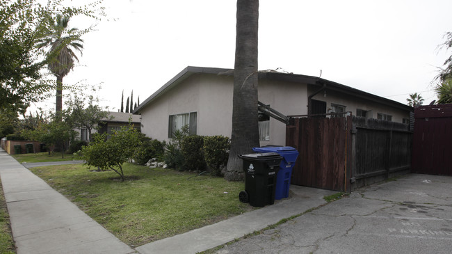 7061-7105 Teesdale Ave in North Hollywood, CA - Building Photo - Building Photo