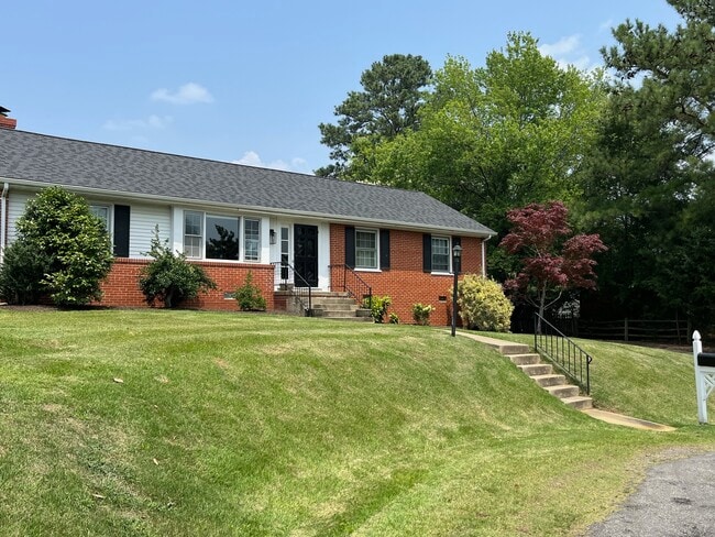 8602 Warrenton Dr in Richmond, VA - Building Photo - Building Photo