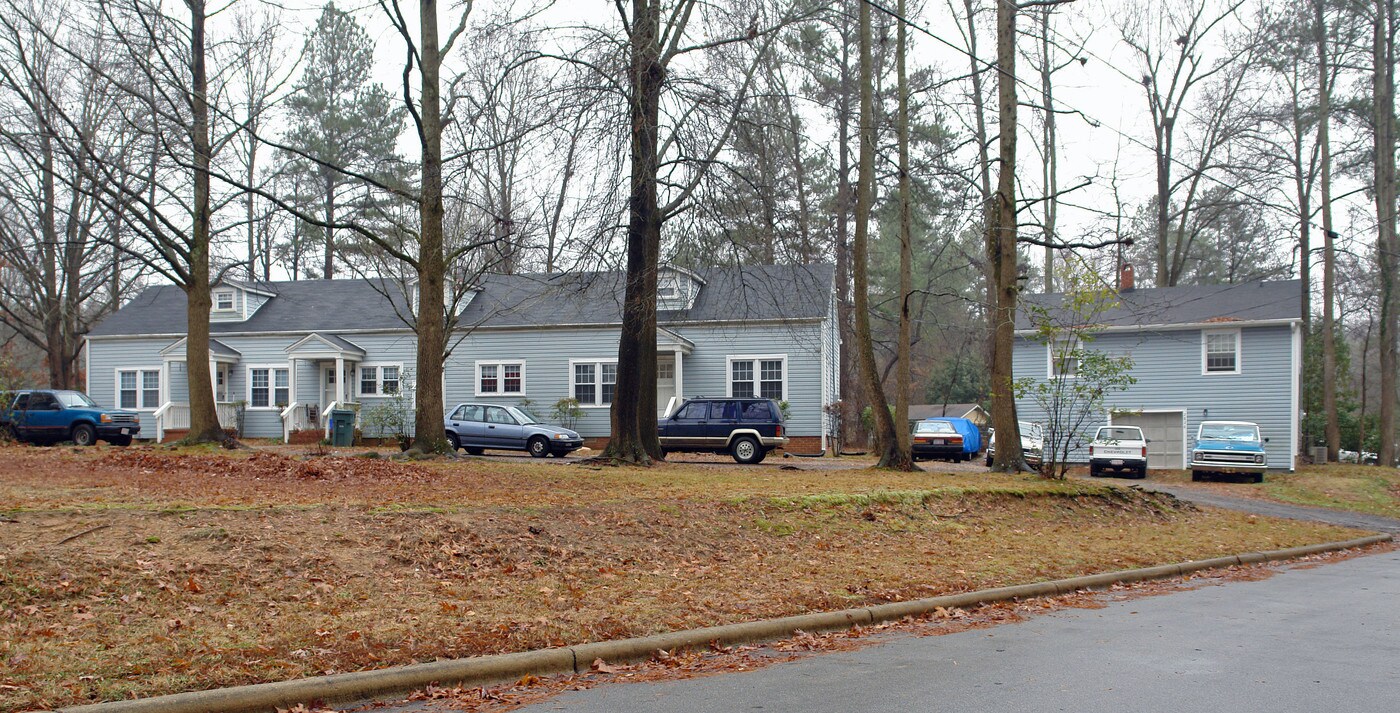 2826-2832 Herring Blvd in Durham, NC - Foto de edificio
