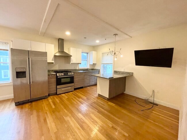 128 Hillside St, Unit #2,