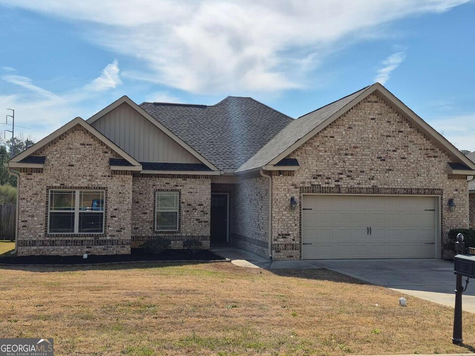 134 Summer Grove Ln in Macon, GA - Building Photo