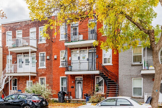 2256 De Villiers Rue in Montréal, QC - Building Photo - Building Photo