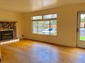 3 Bed, 2 Bath Home with 2 Bonus Basement Rooms – Prime Location Near CSU | Available June 10th! in Fort Collins, CO - Building Photo - Building Photo