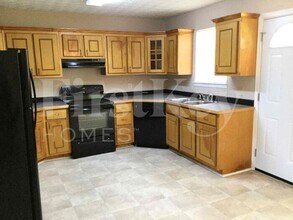 115 Mountainview Dr in Covington, GA - Foto de edificio - Building Photo