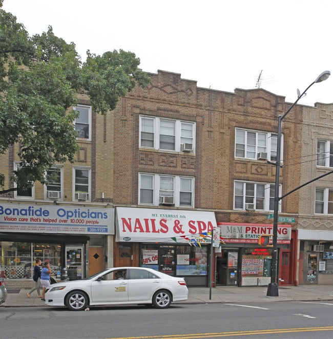 68-27 Fresh Pond Rd